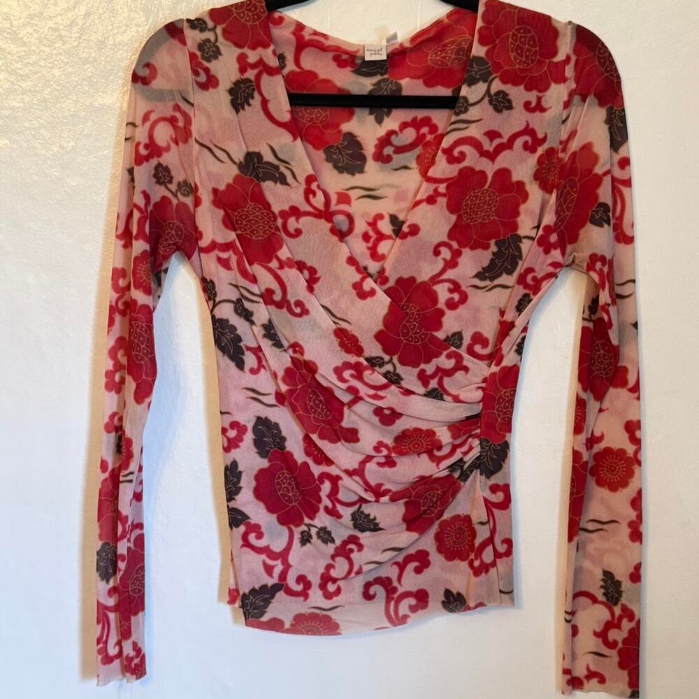 Y2k sweet pea red floral medium